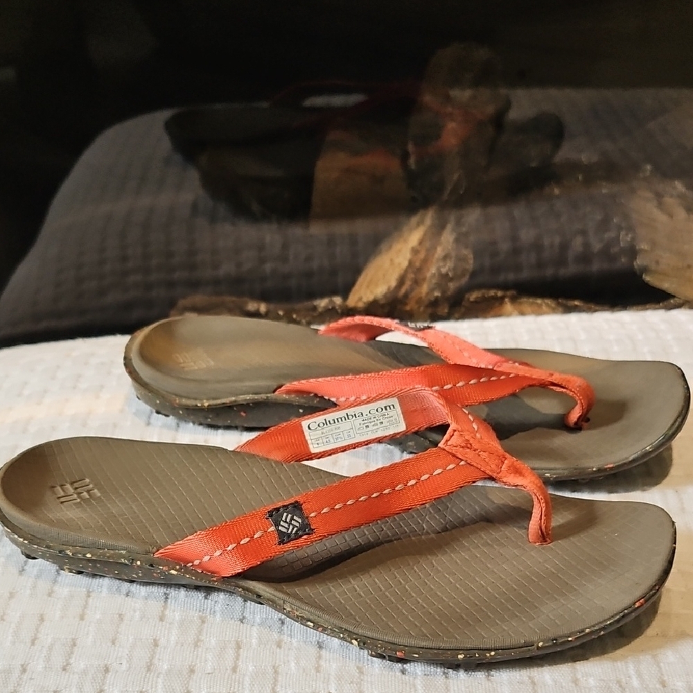Columbia Flip Flops Size 6 Orange And Gray
